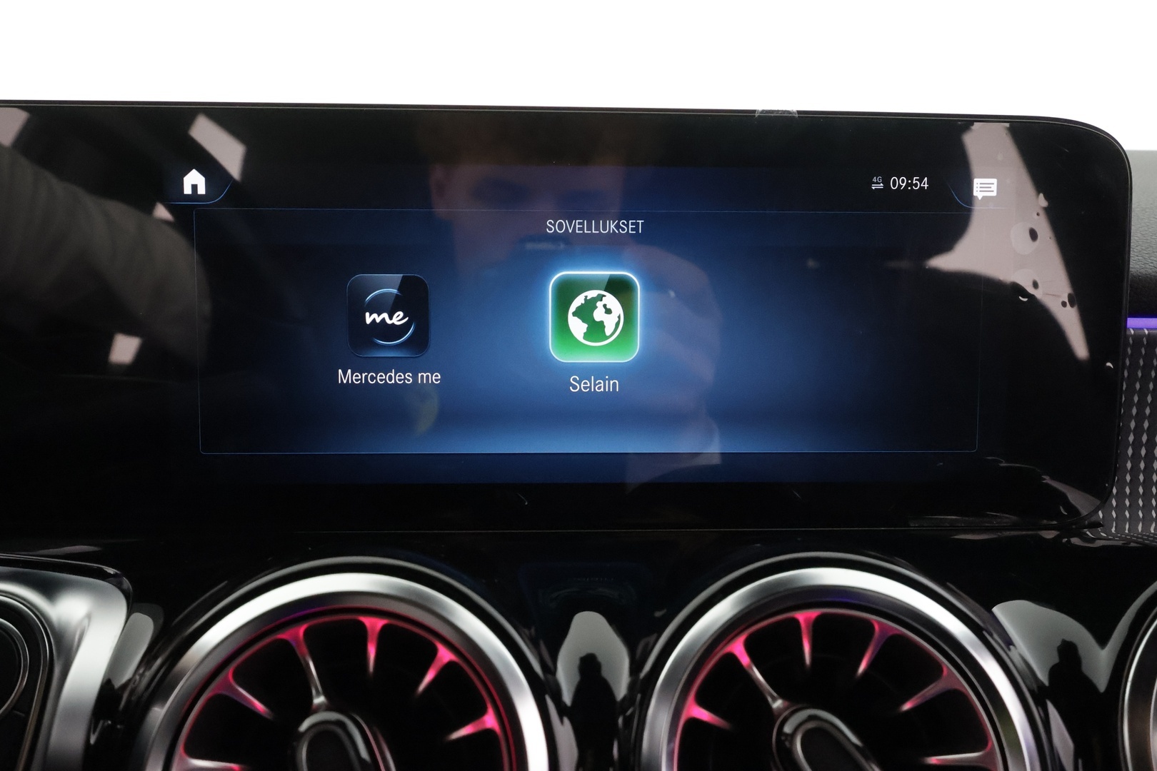 MERCEDES-BENZ EQB 2023