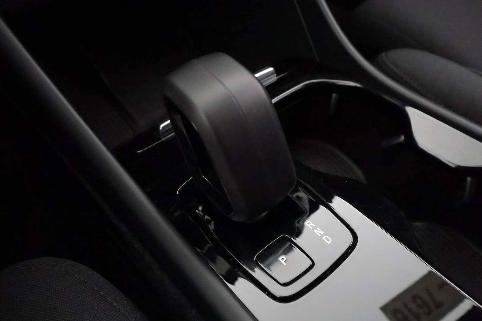 VOLVO C40 2024
