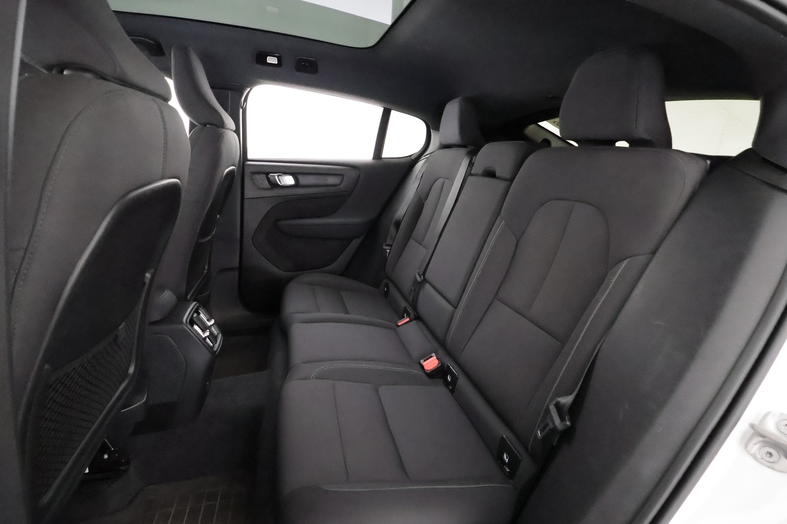 VOLVO C40 2024