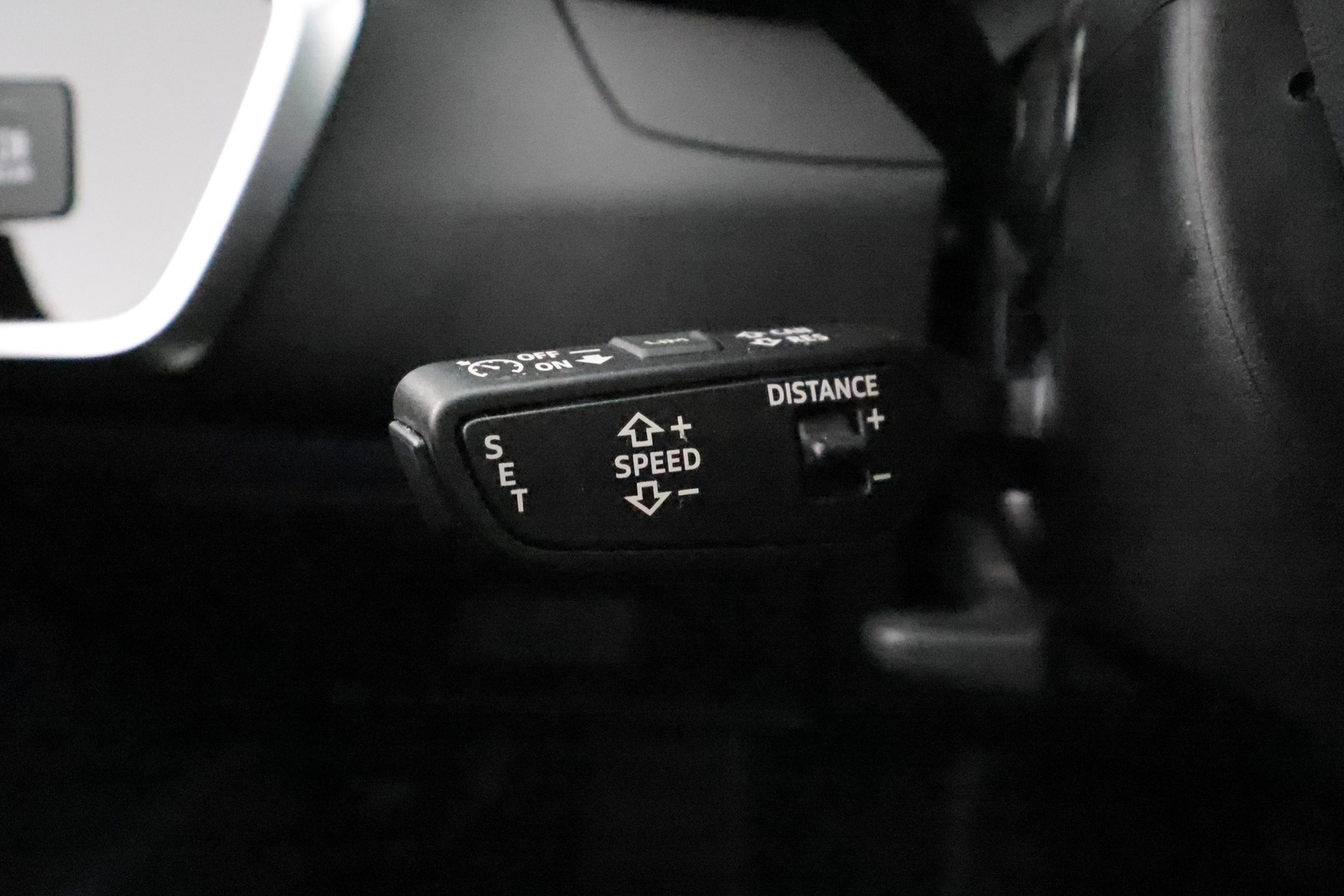 AUDI A6 2023