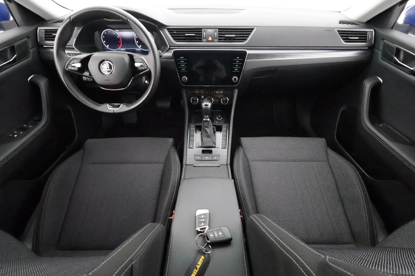 SKODA Superb 2024