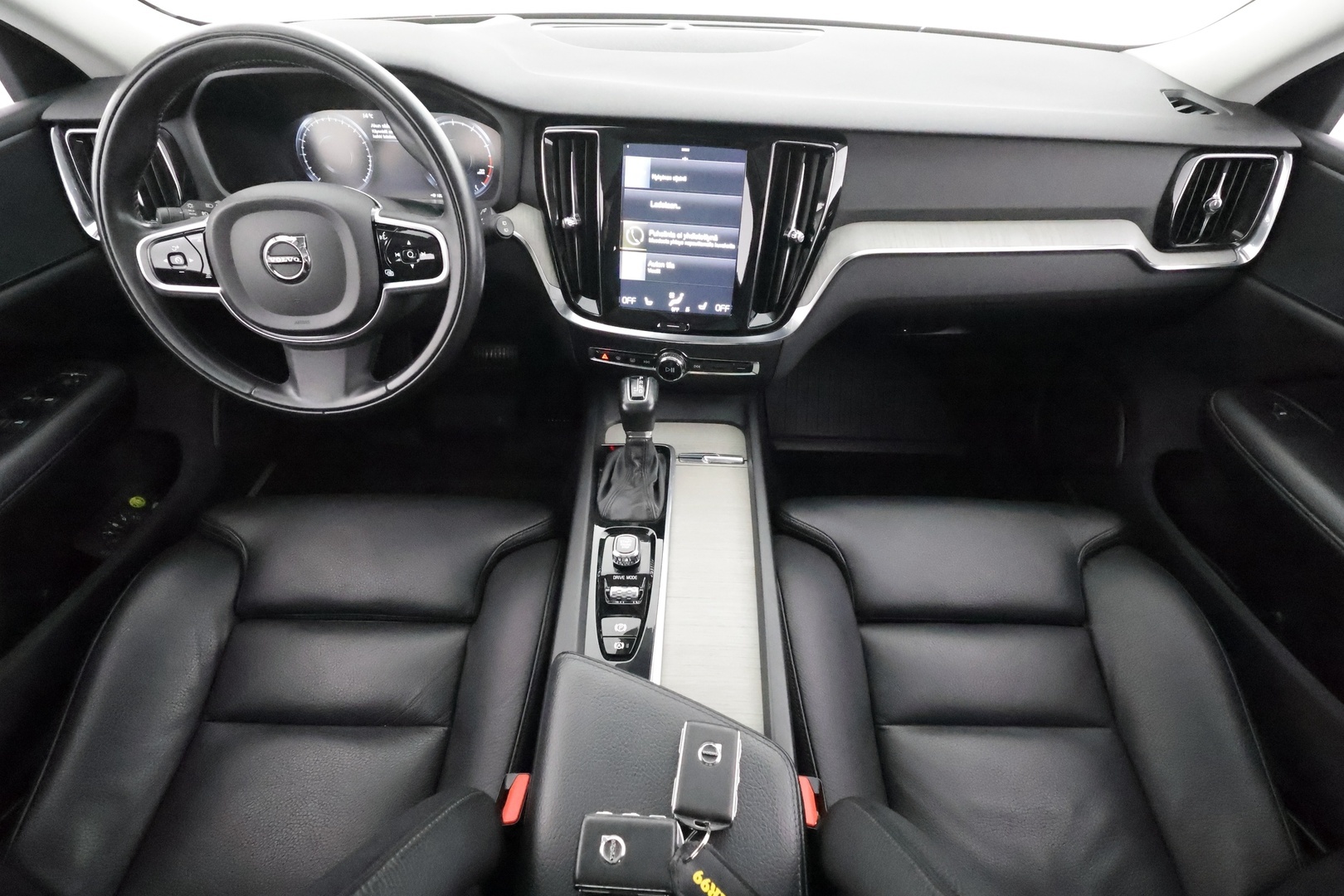VOLVO V60 2019