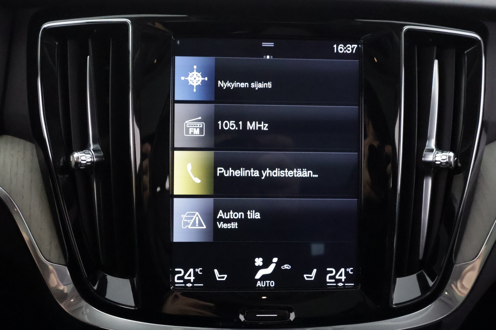 VOLVO V60 2019