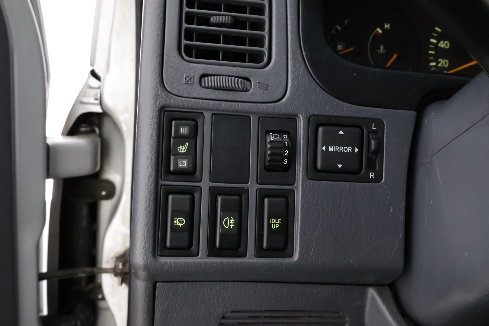 TOYOTA Hiace 2006
