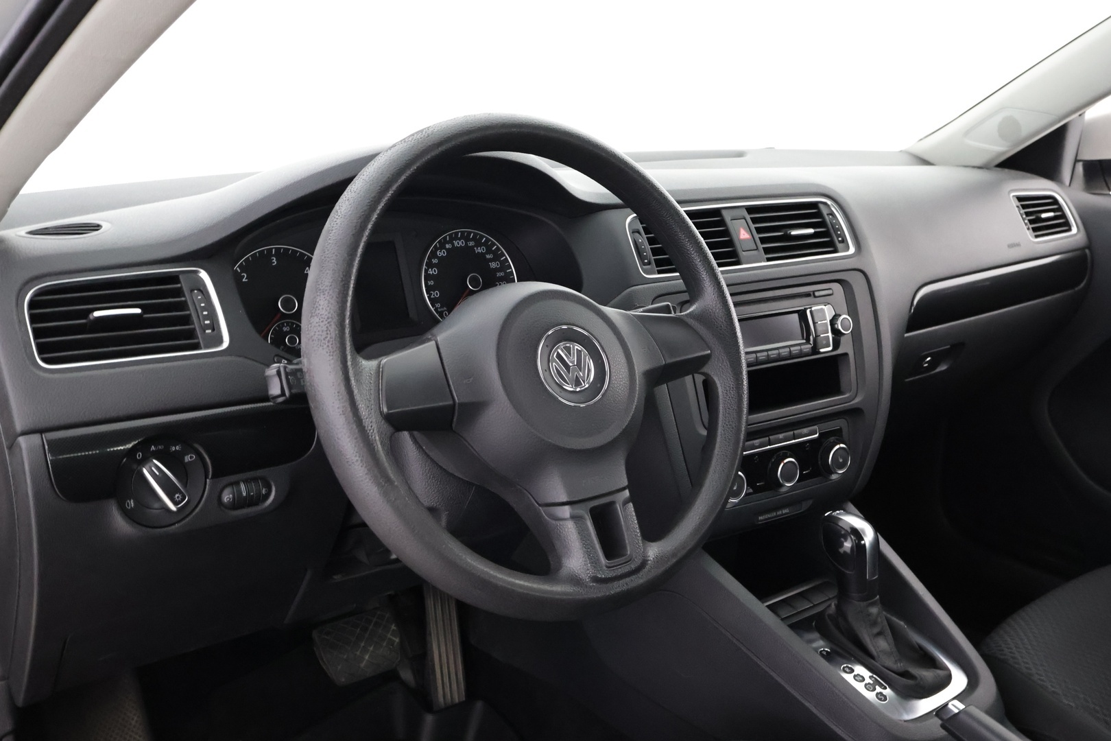 VOLKSWAGEN Jetta 2011