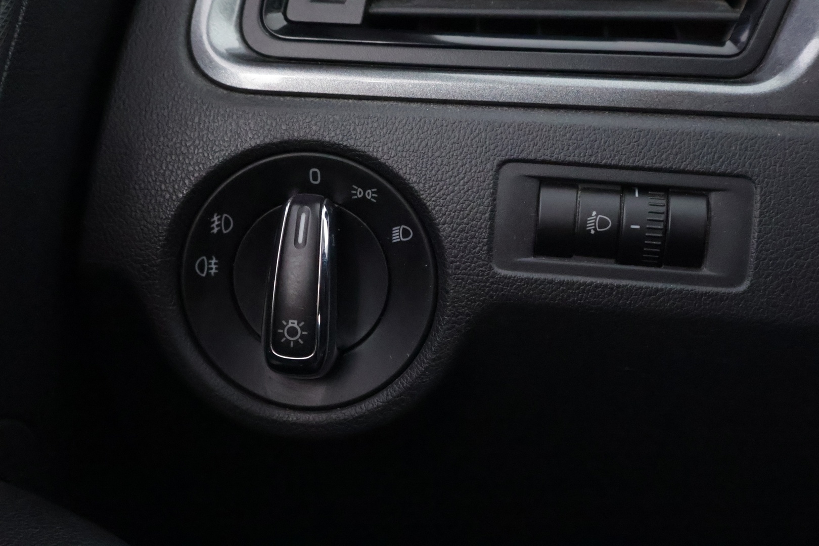 SKODA Rapid 2014