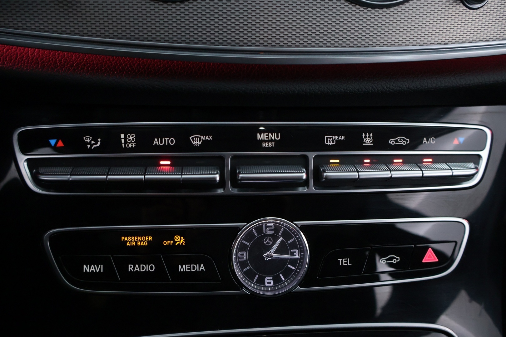 MERCEDES-BENZ E 2016
