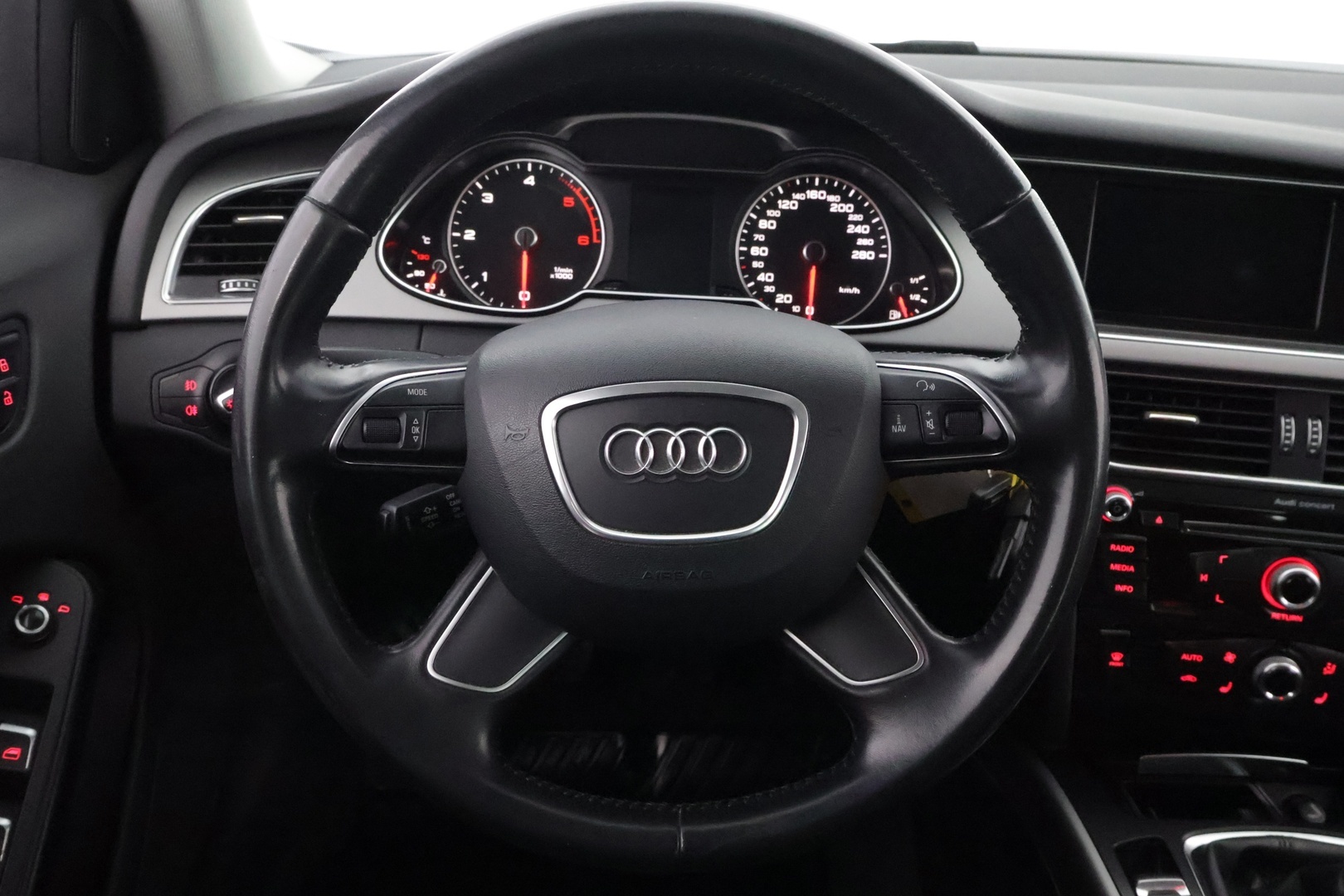 AUDI A4 2014