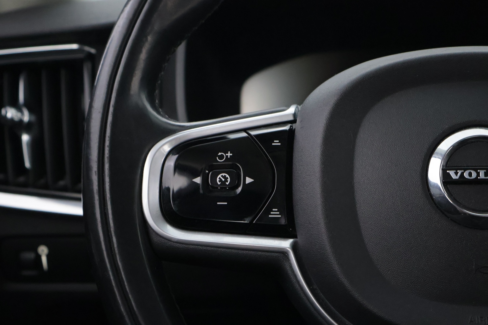 VOLVO S90 2018