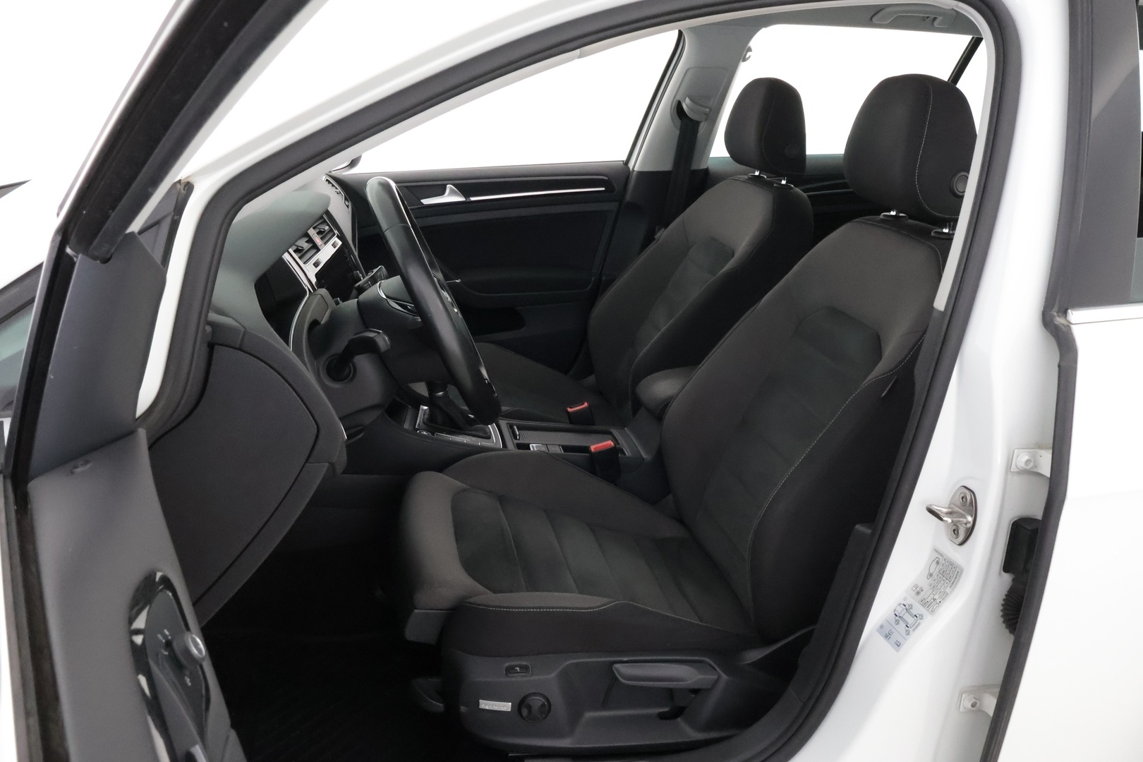 VOLKSWAGEN Golf 2018