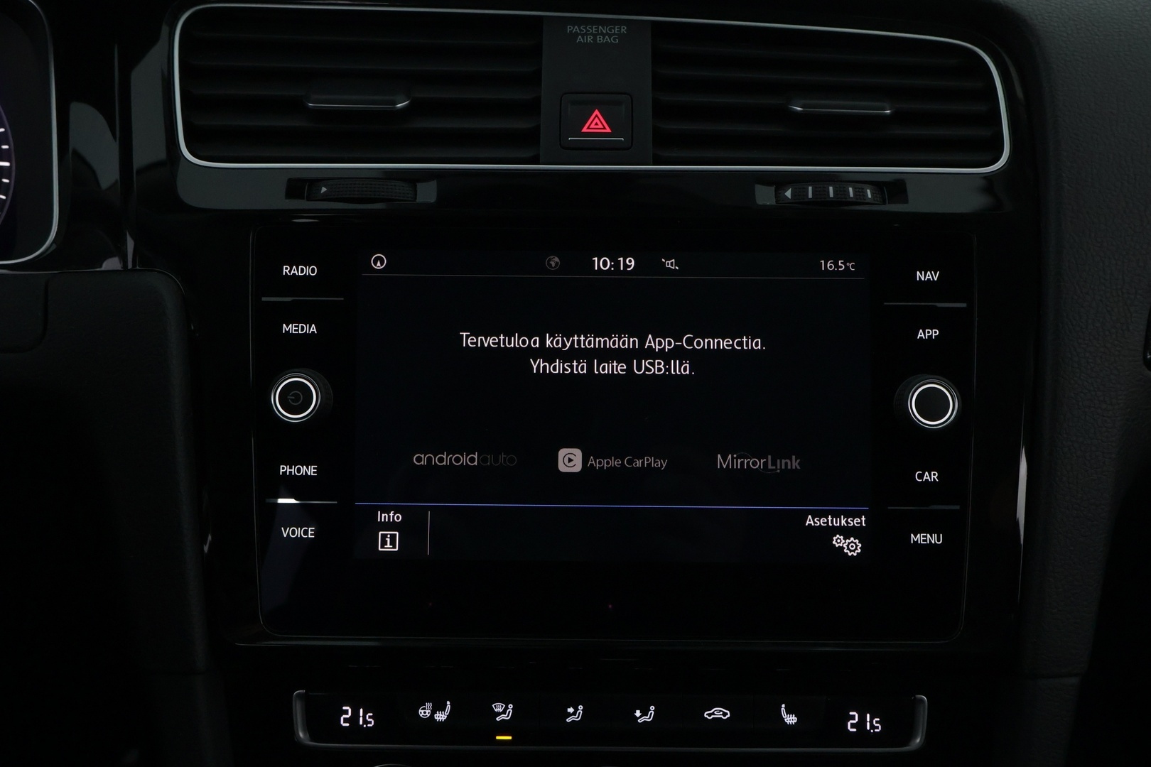 VOLKSWAGEN Golf 2018