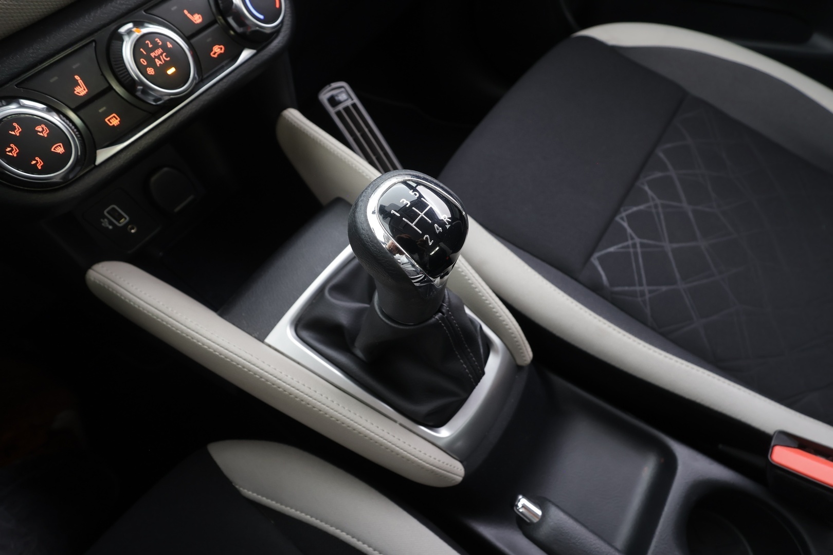 NISSAN Micra 2019