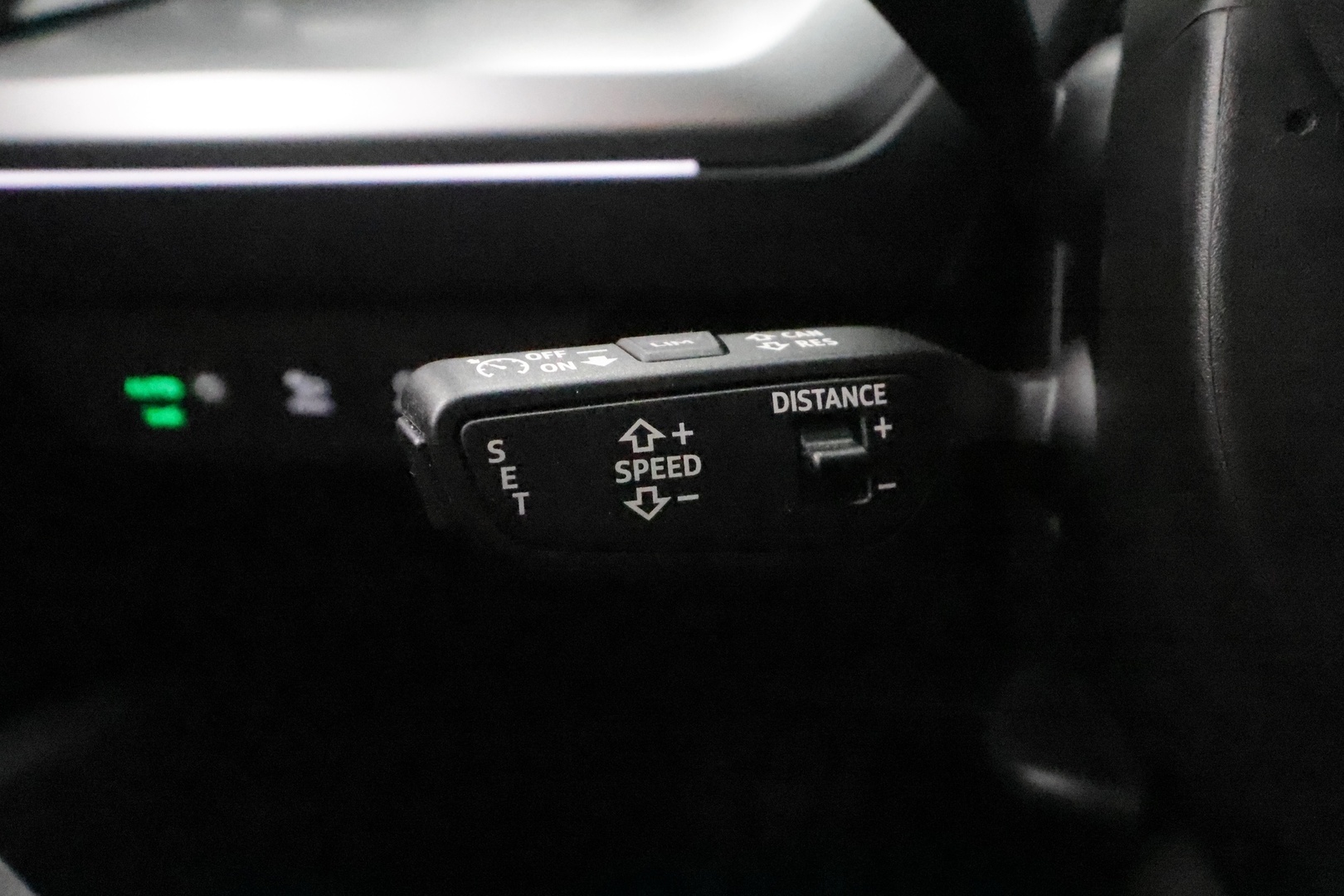 AUDI Q4 e-tron 2022