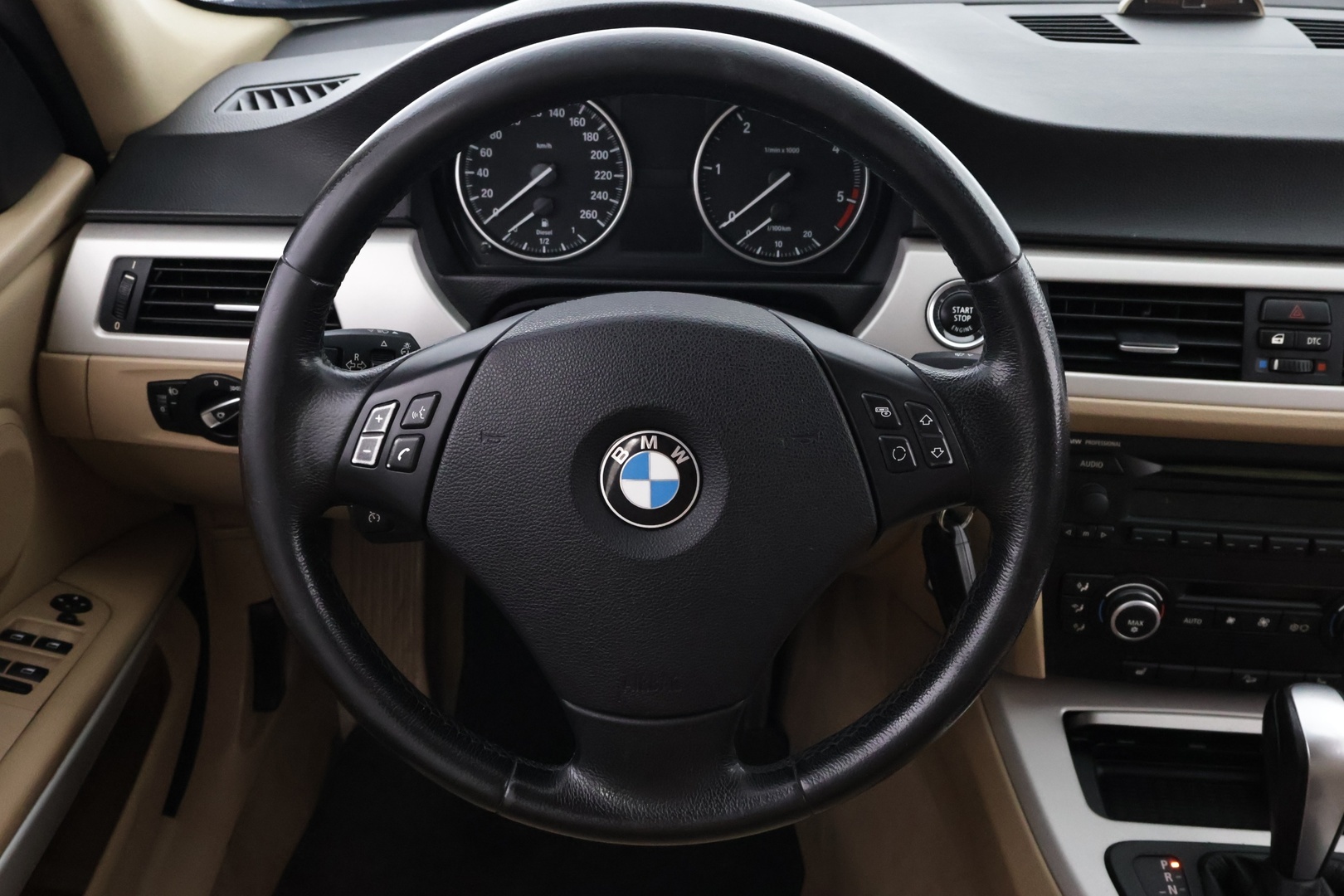 BMW 320 2009
