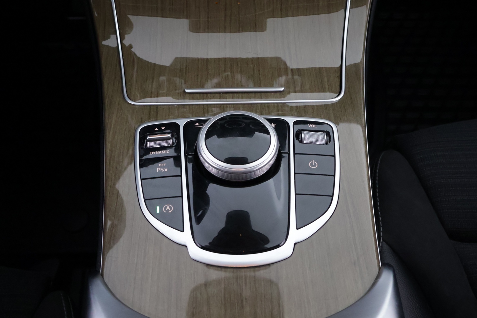 MERCEDES-BENZ C 2017