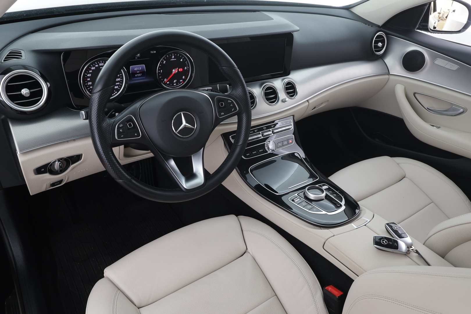 MERCEDES-BENZ E 2018