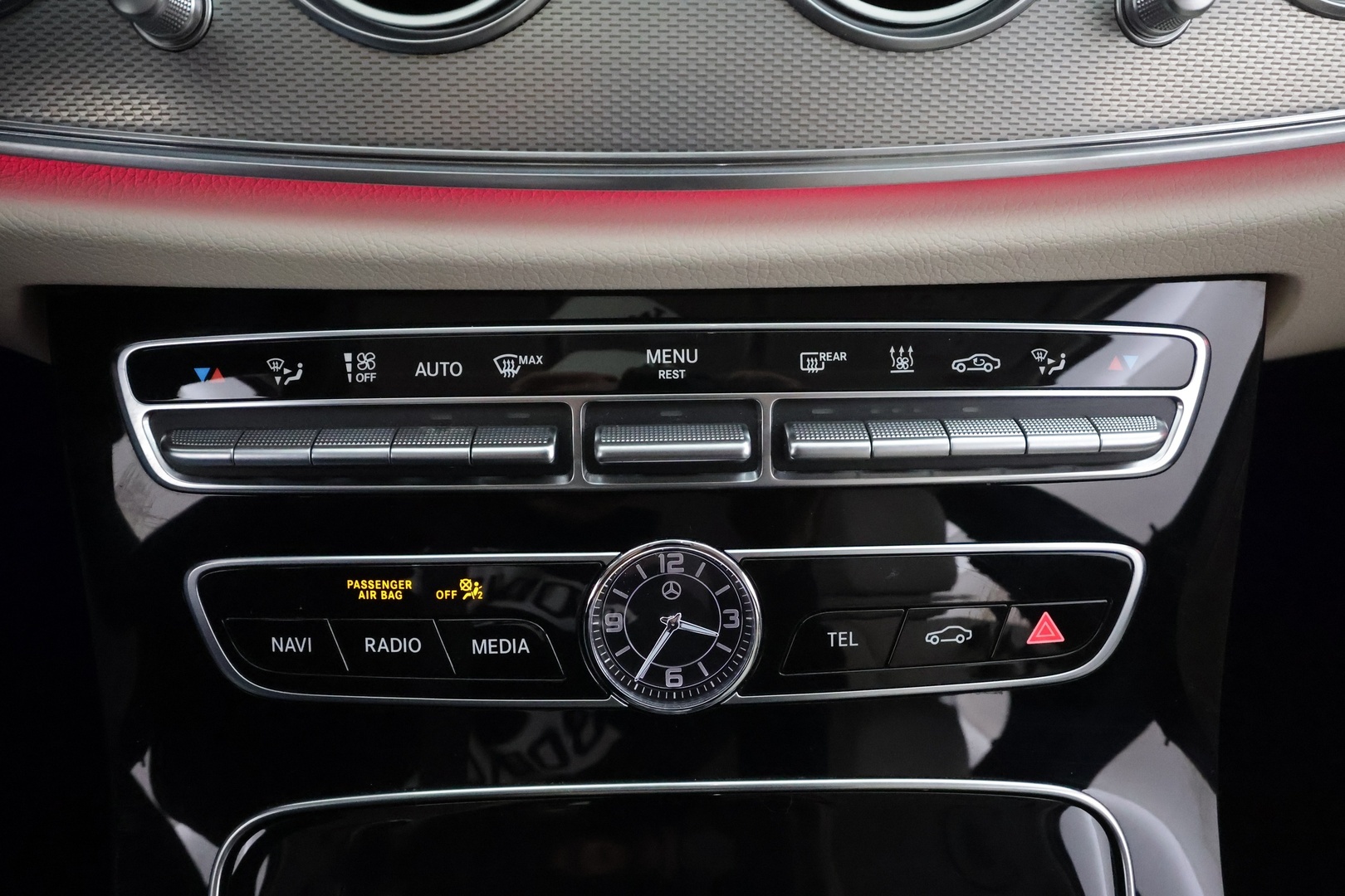 MERCEDES-BENZ E 2018