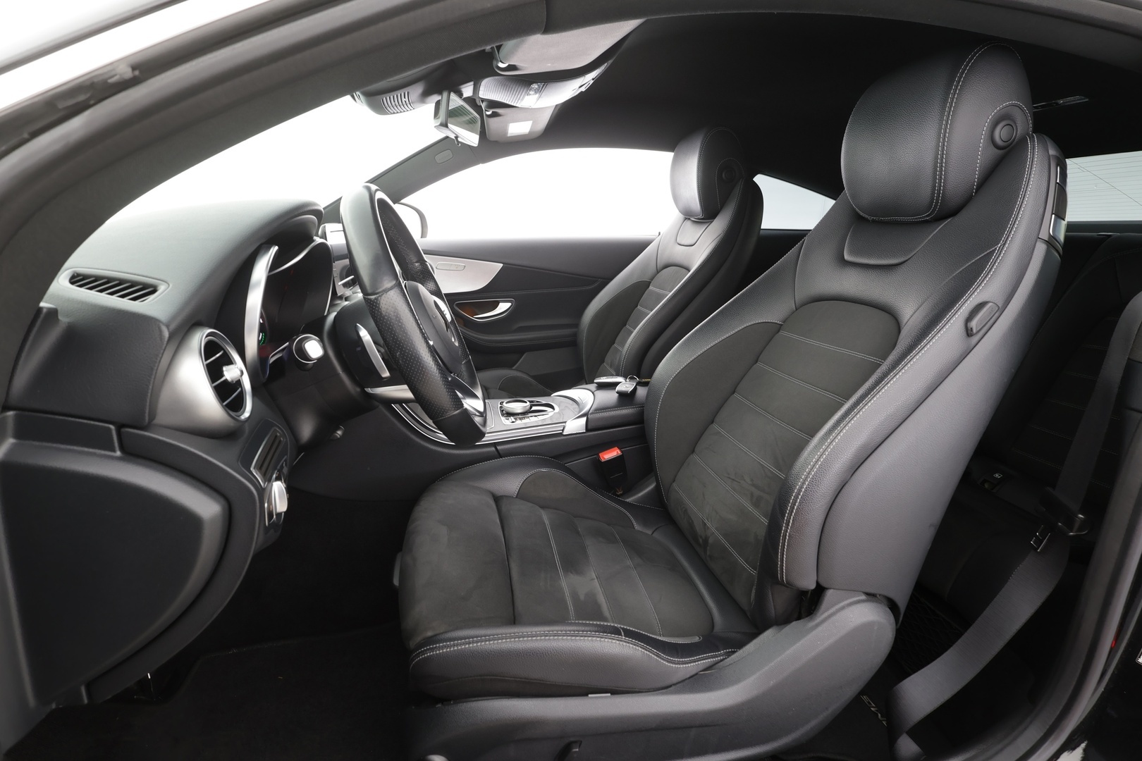 MERCEDES-BENZ C 2019
