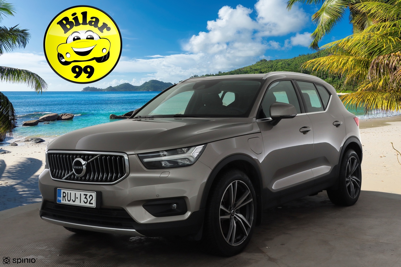VOLVO XC40 2021