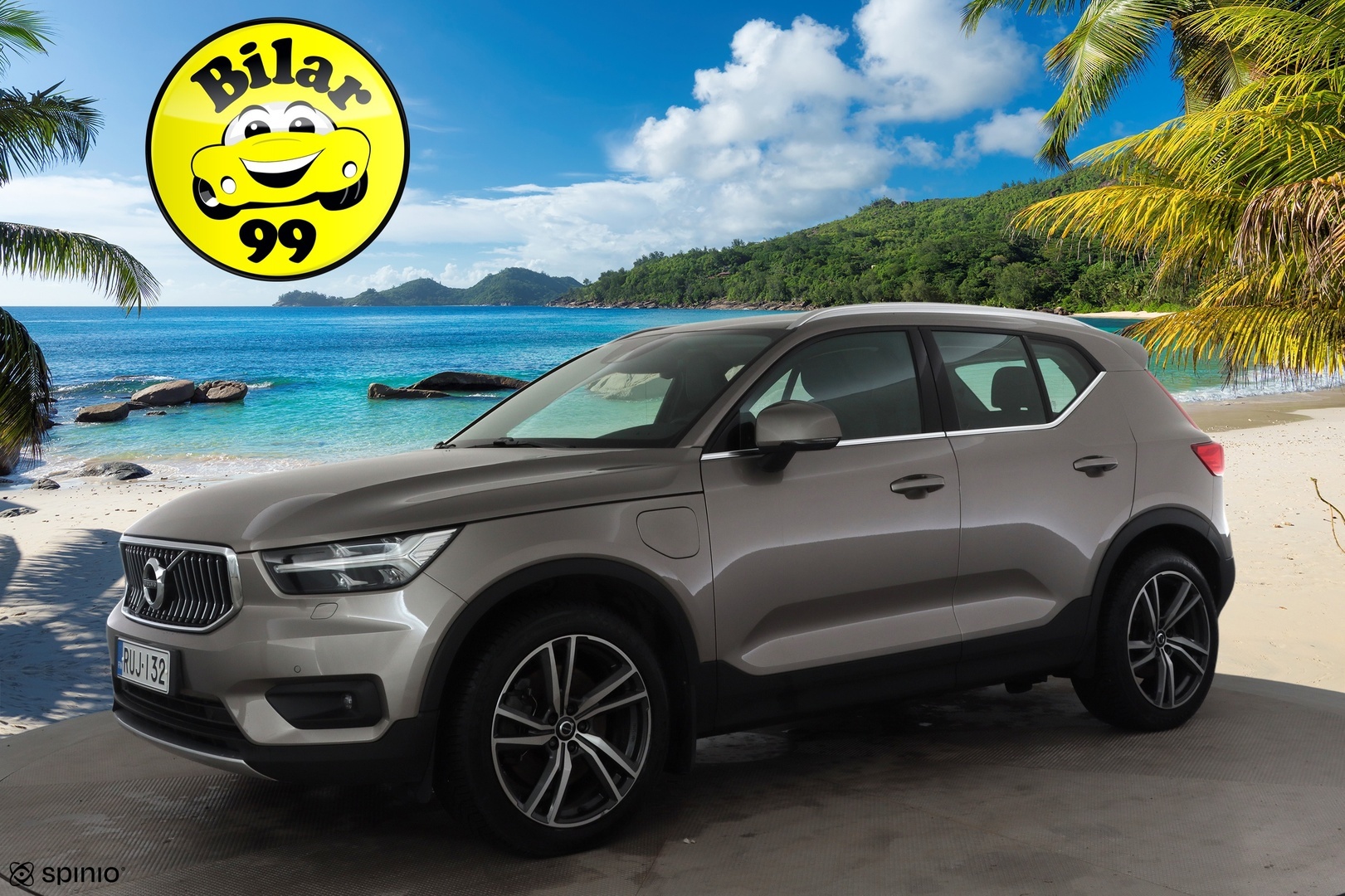 VOLVO XC40 2021