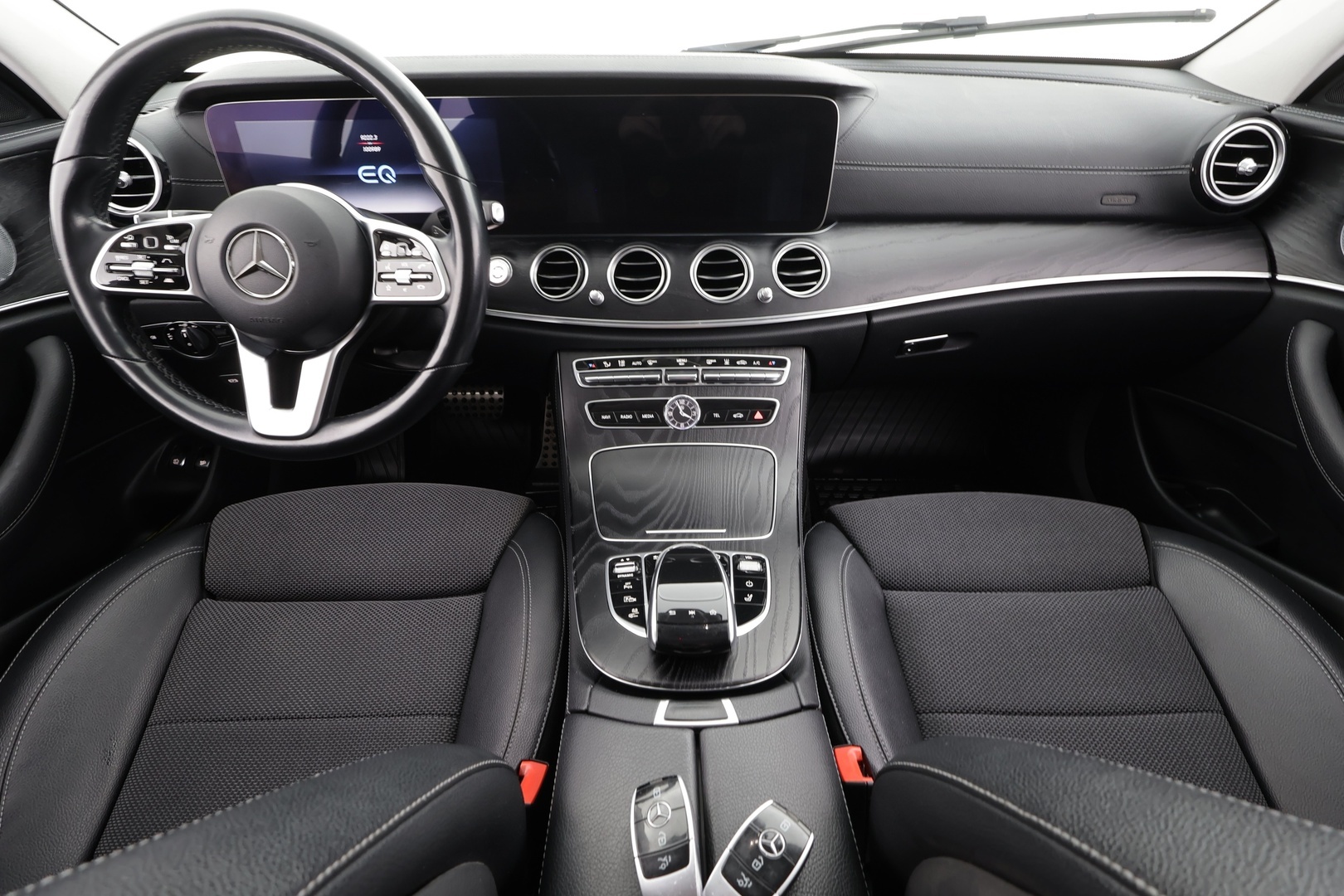 MERCEDES-BENZ E 2020