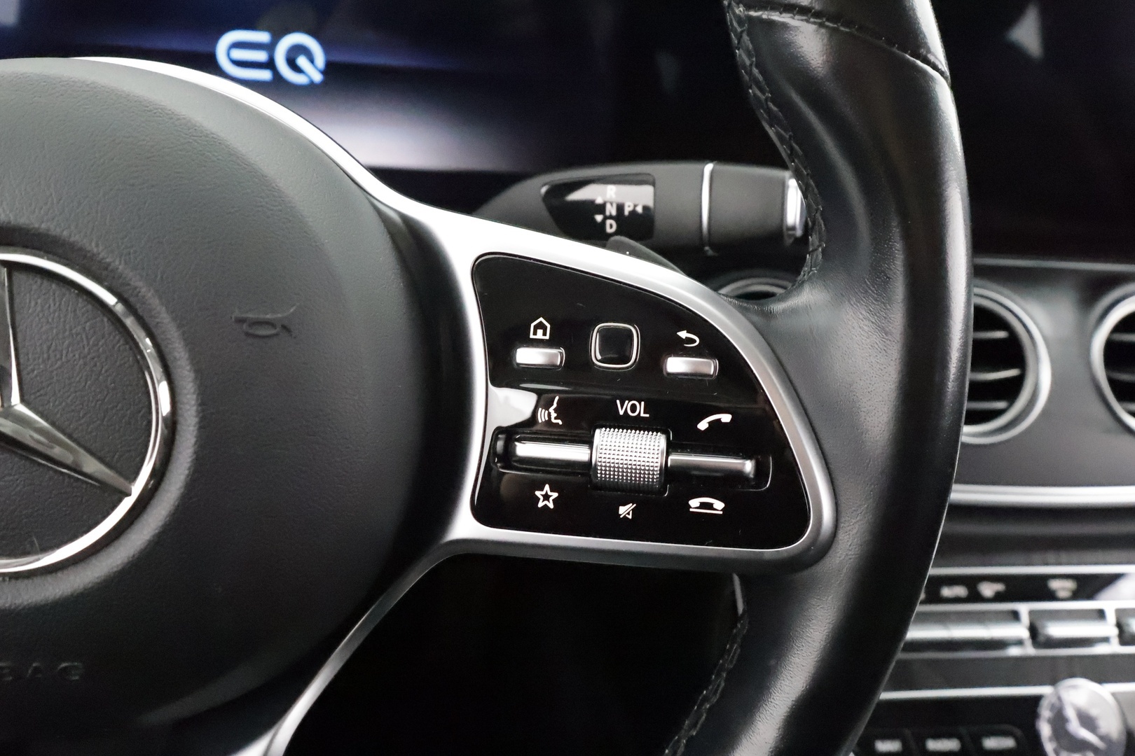 MERCEDES-BENZ E 2020