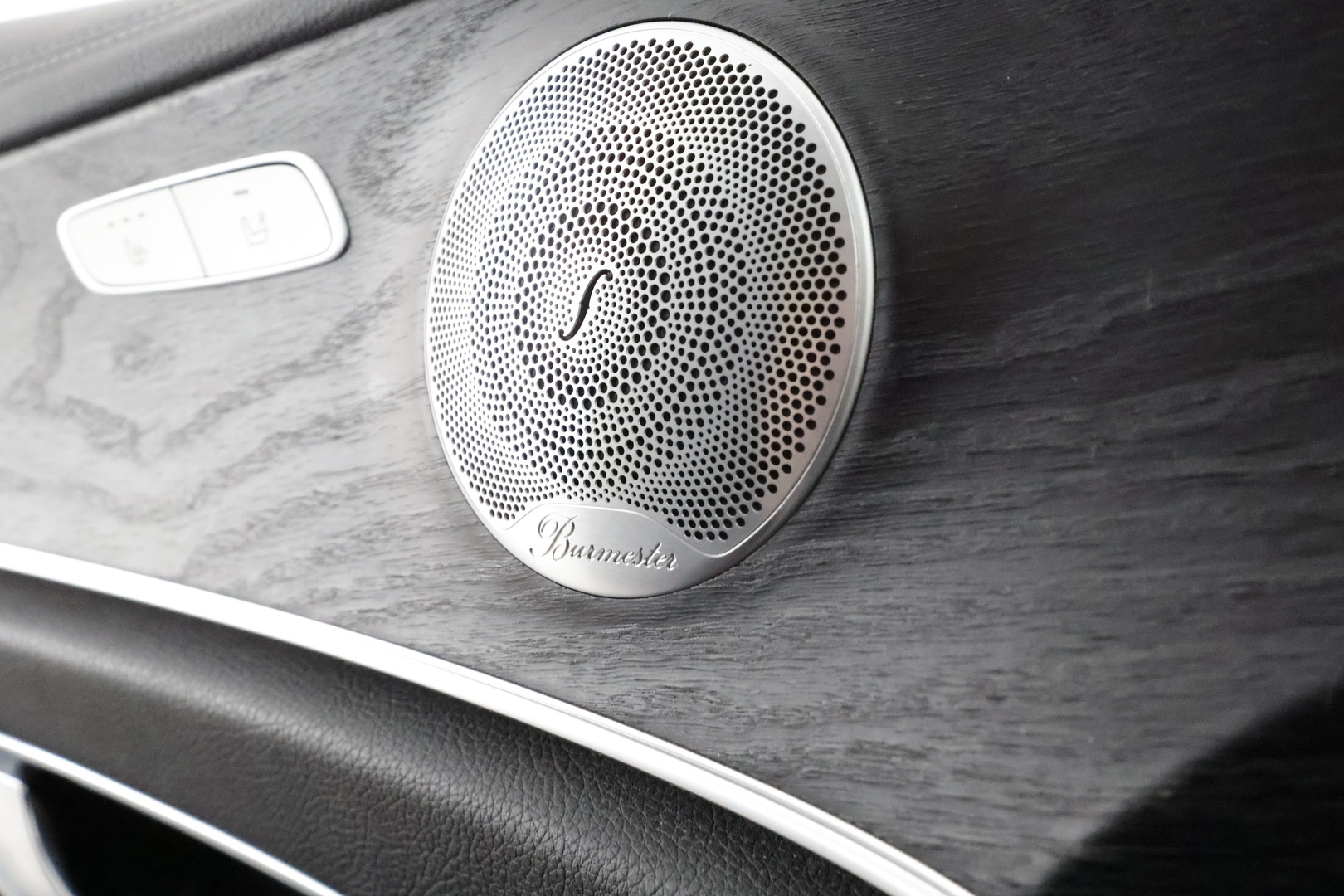 MERCEDES-BENZ E 2020