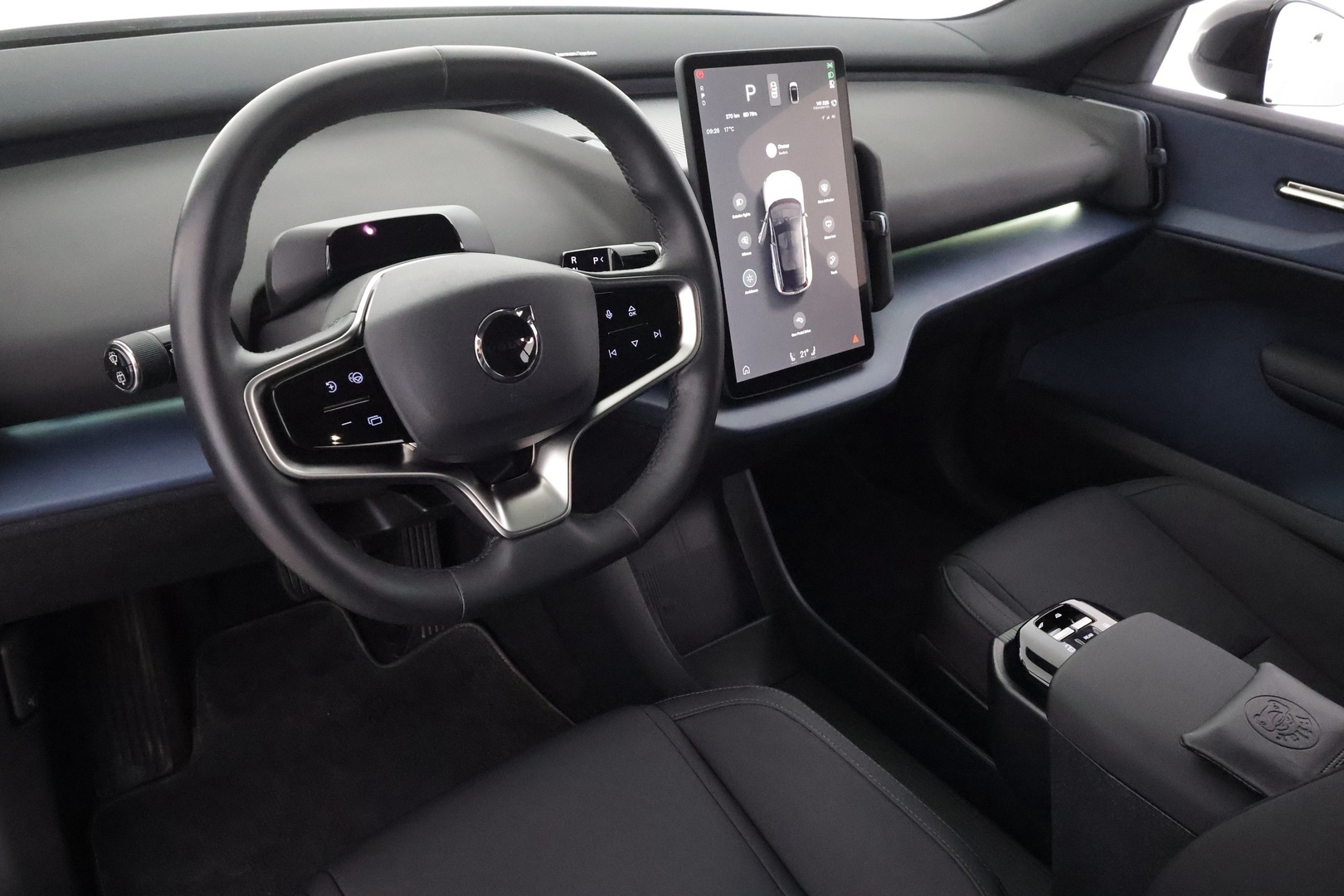 VOLVO EX30 2024