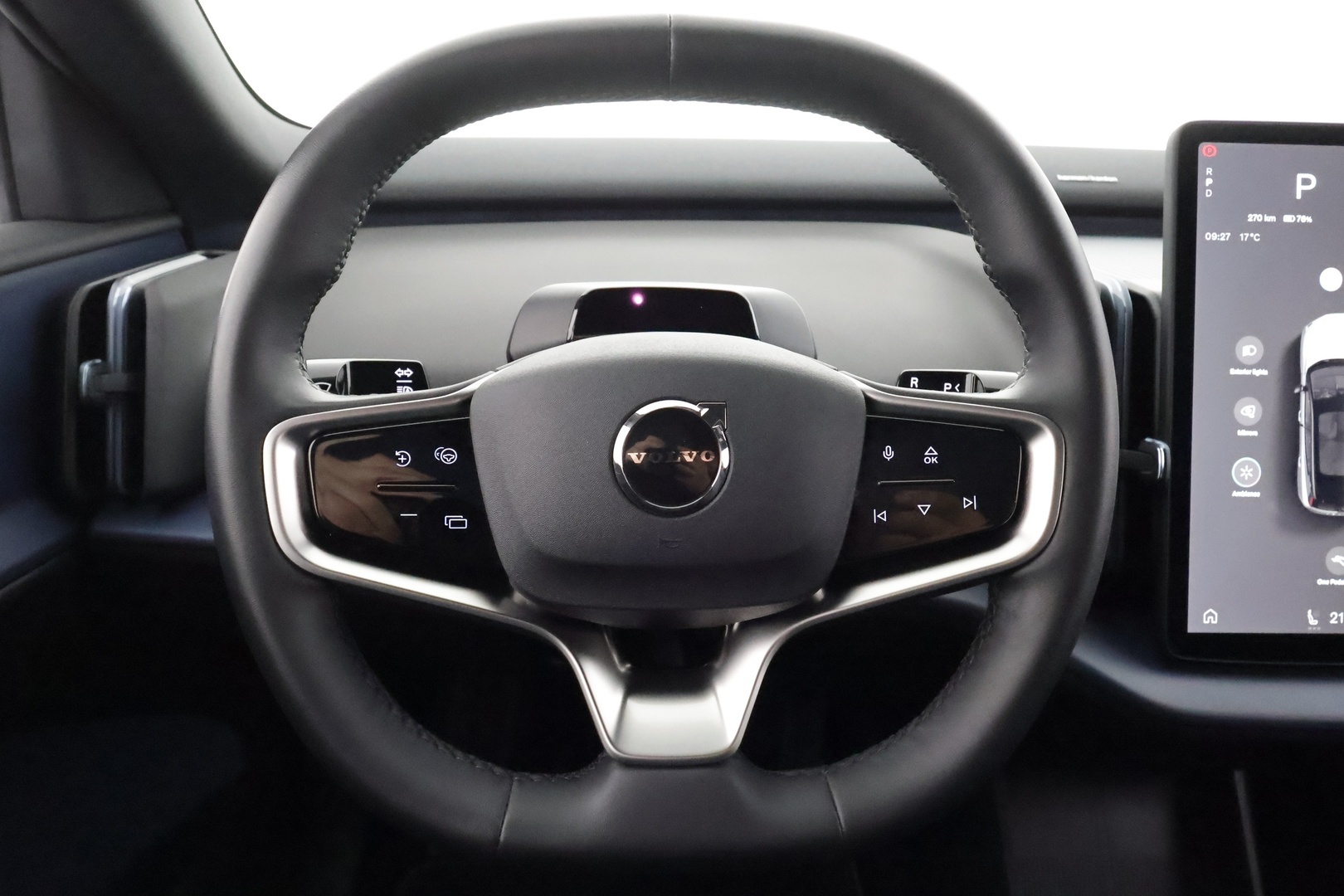 VOLVO EX30 2024