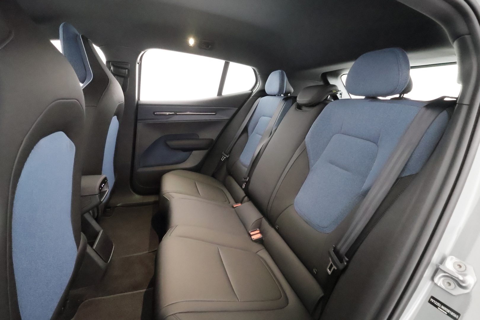 VOLVO EX30 2024