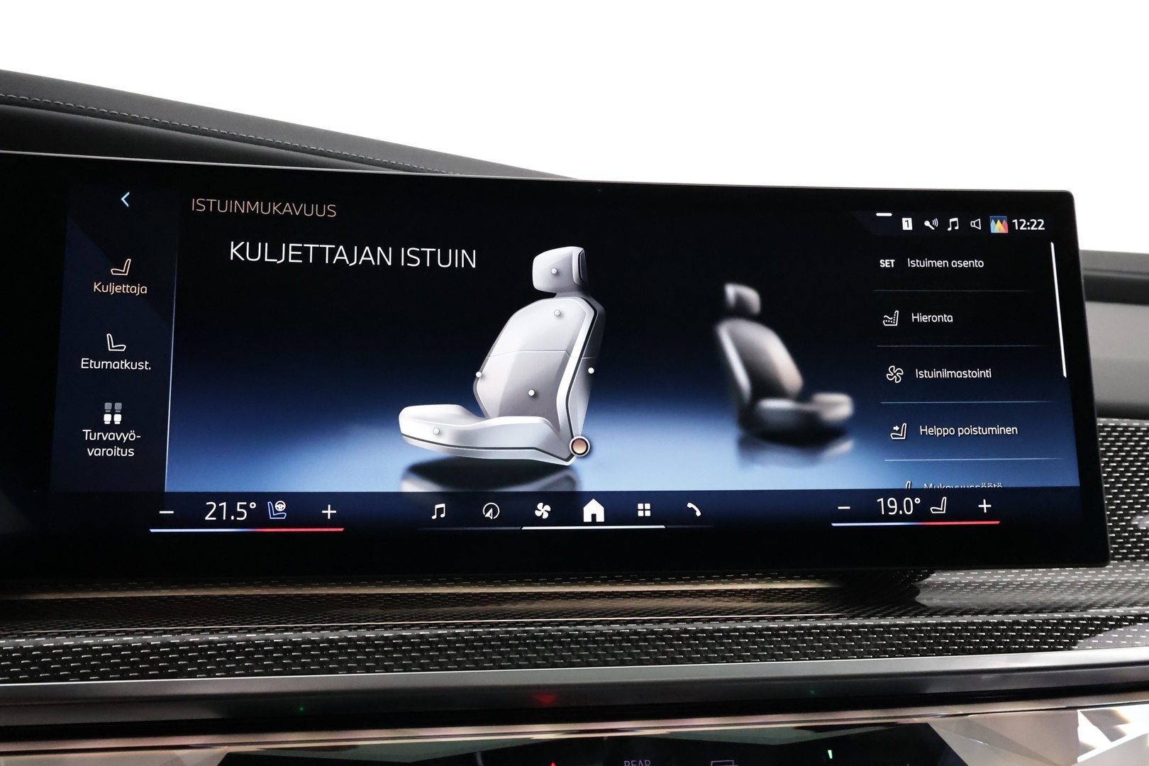 BMW 750 2023
