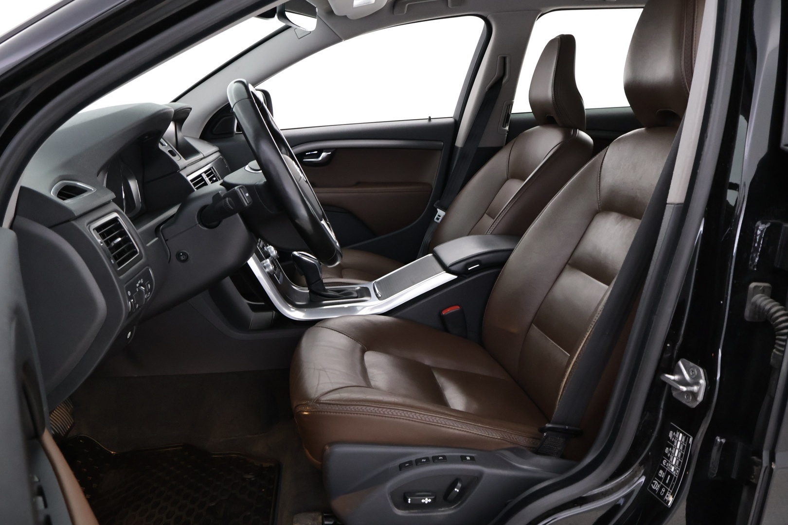 VOLVO XC70 2016
