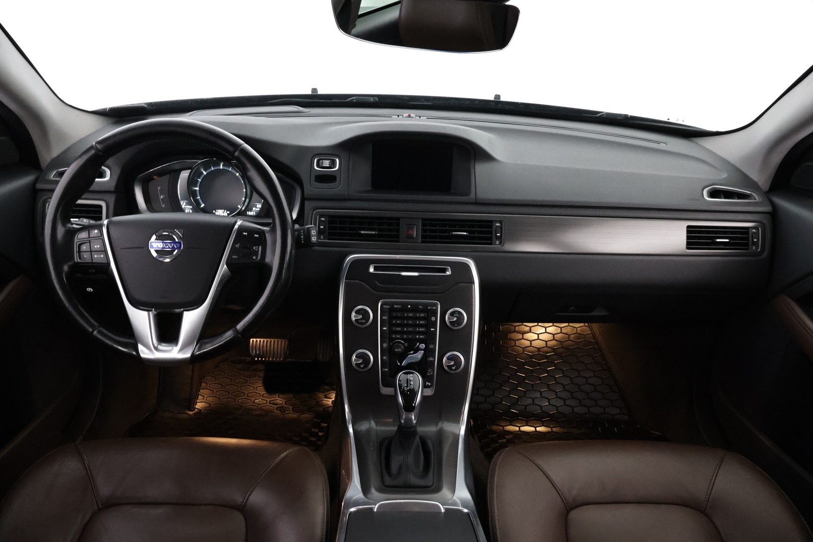 VOLVO XC70 2016