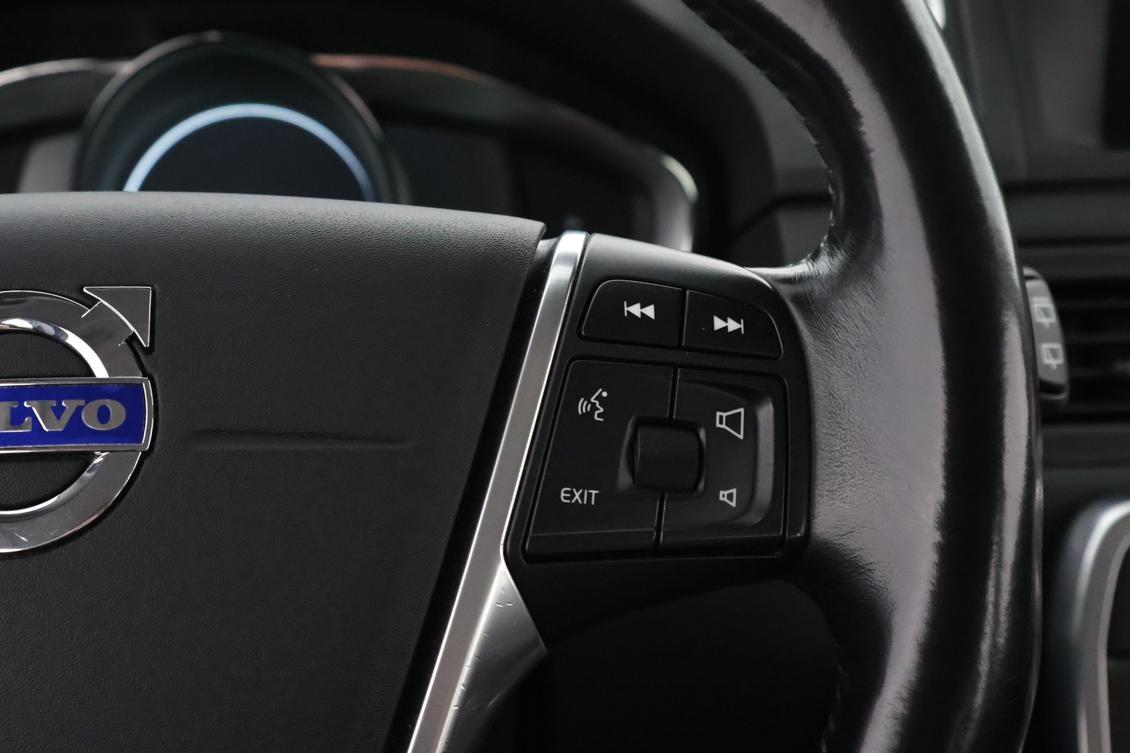 VOLVO XC70 2016
