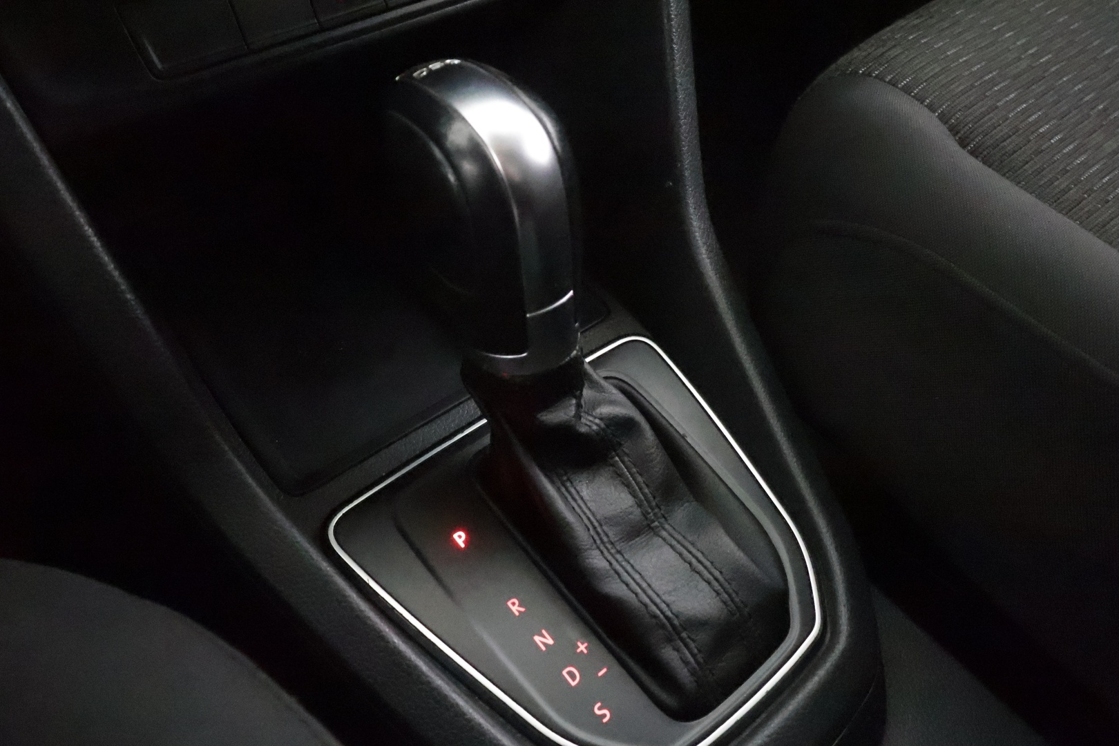 VOLKSWAGEN Caddy Maxi 2016