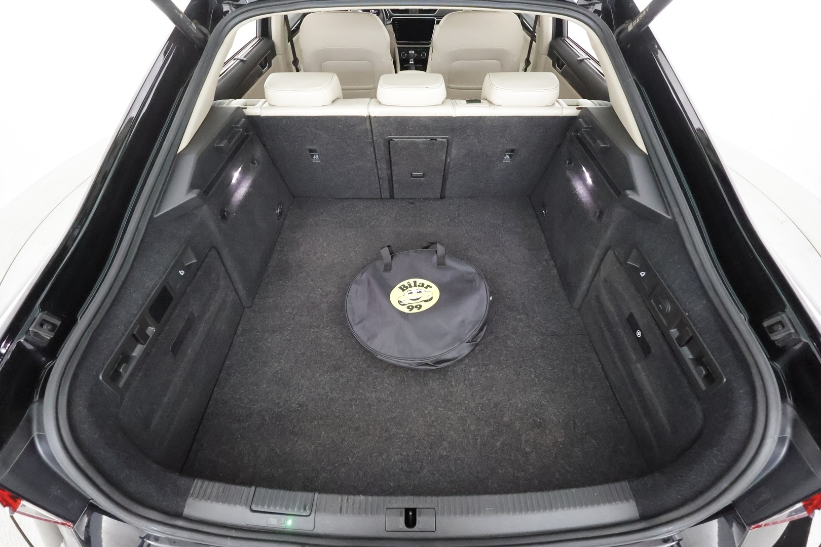 SKODA Superb 2023