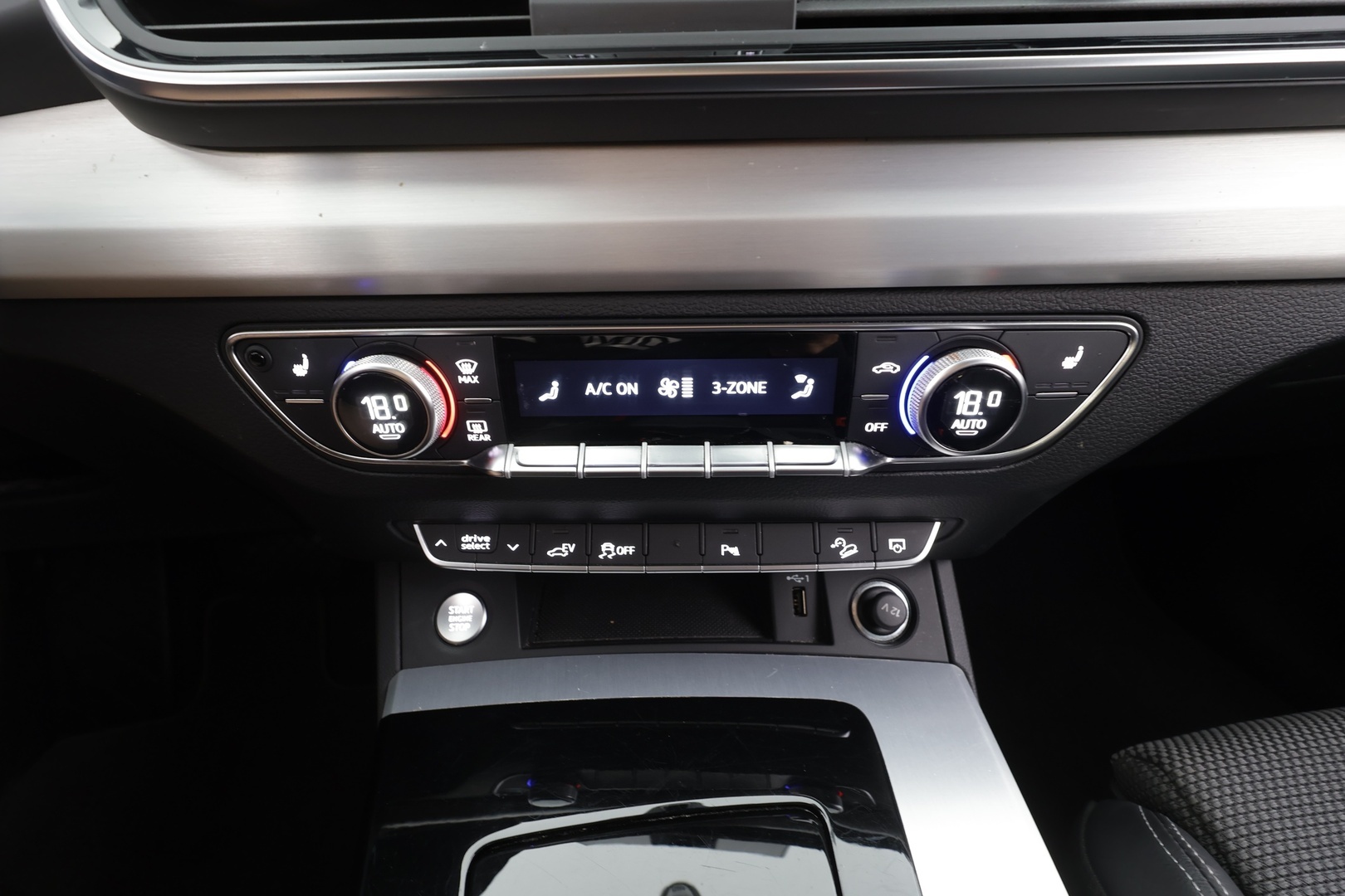 AUDI Q5 2023