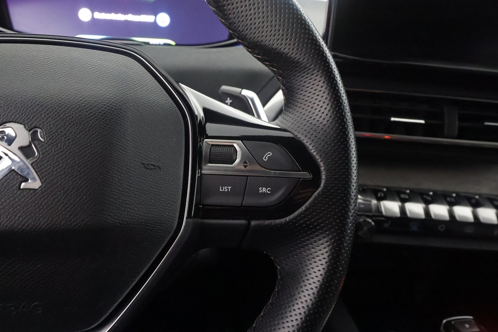 PEUGEOT 3008 2021