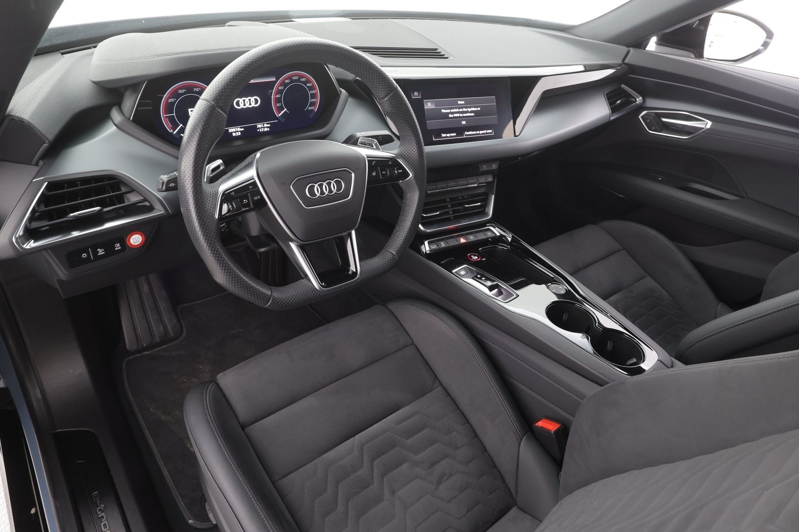 AUDI E-TRON GT 2024