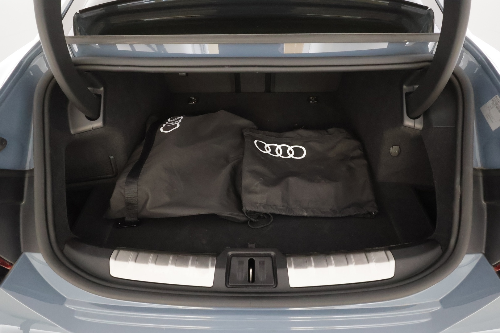 AUDI E-TRON GT 2024