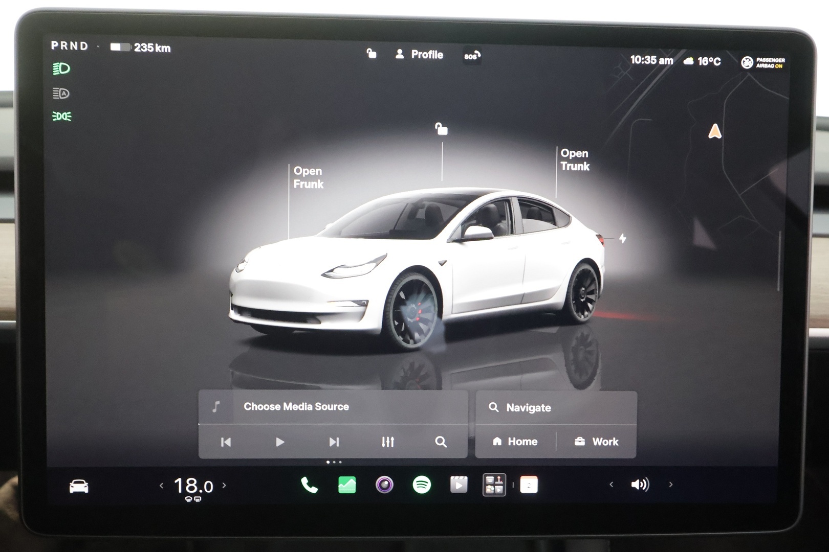 TESLA MODEL 3 2023