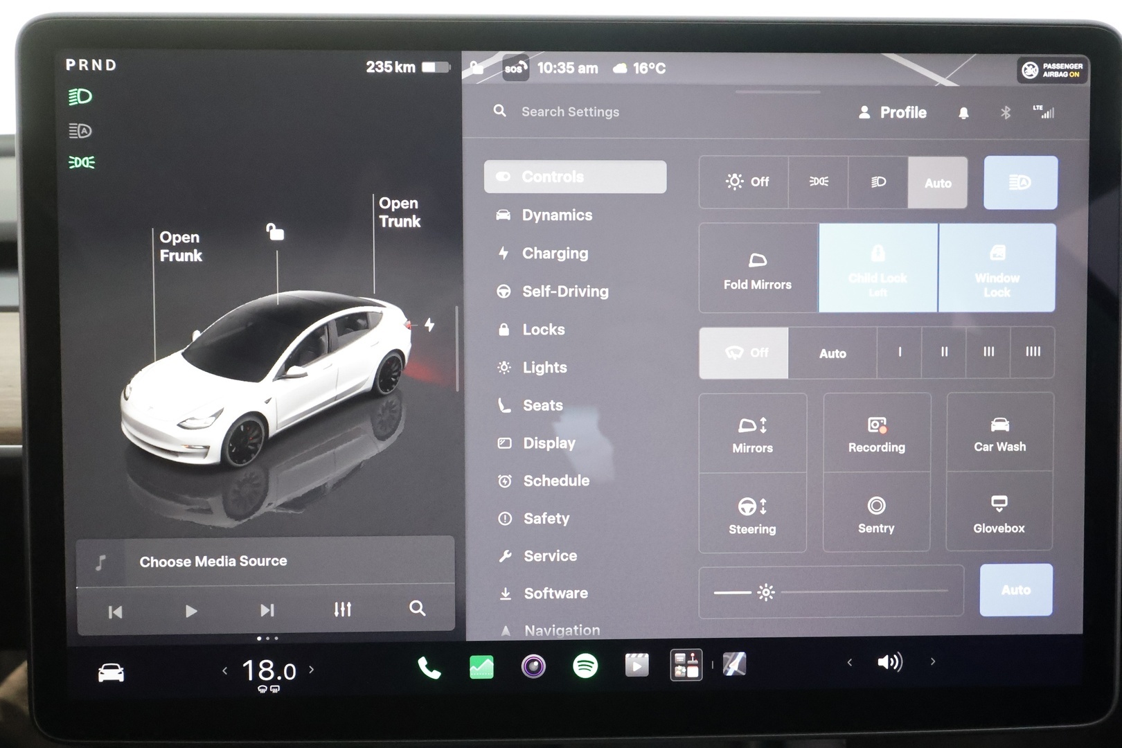 TESLA MODEL 3 2023