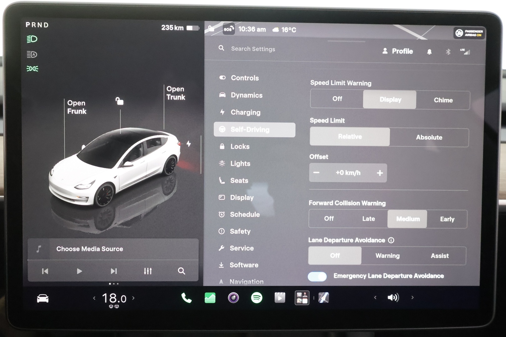 TESLA MODEL 3 2023