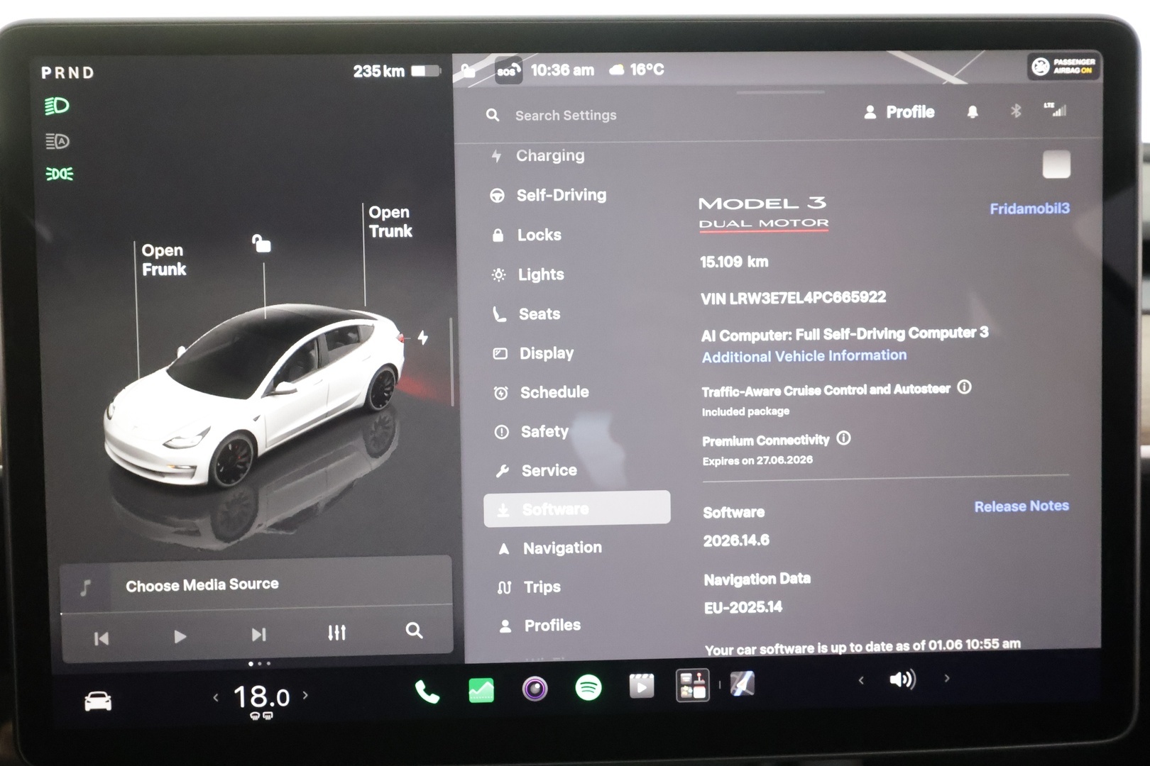 TESLA MODEL 3 2023