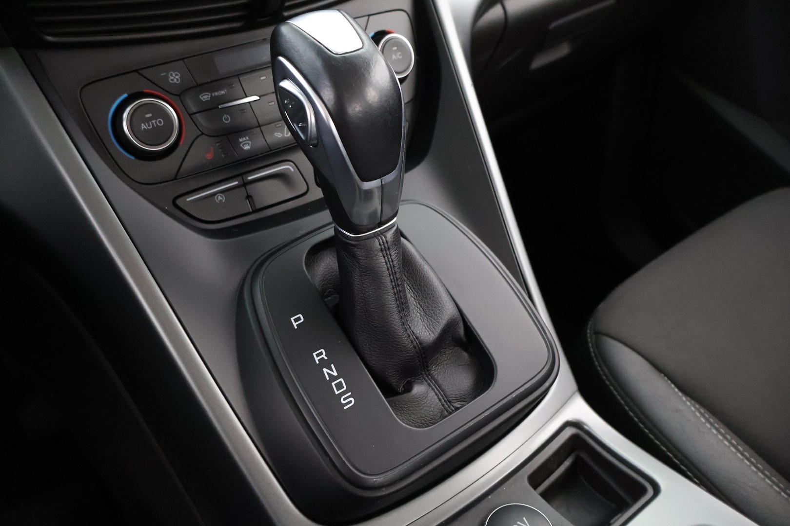 FORD Kuga 2019