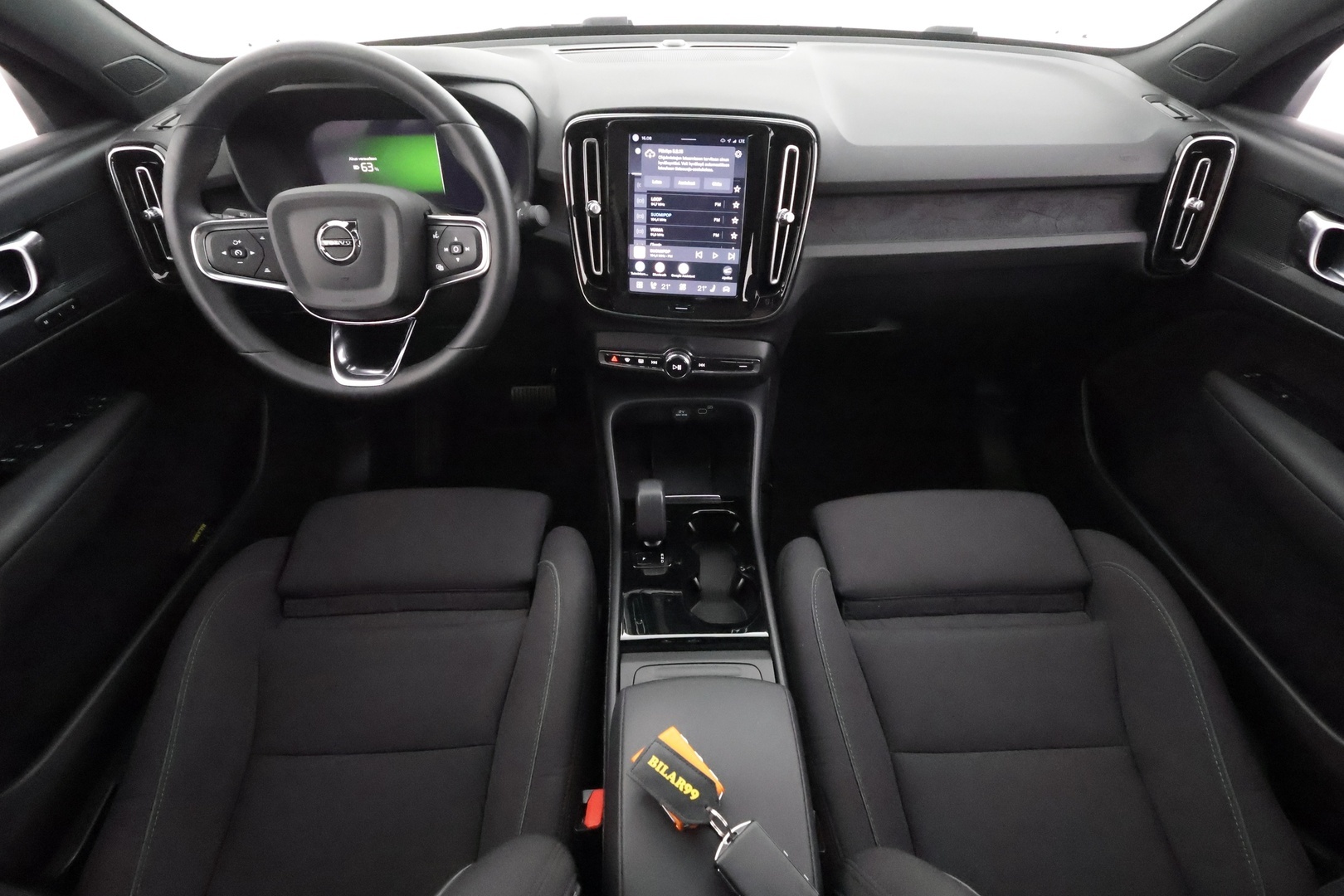 VOLVO C40 2023