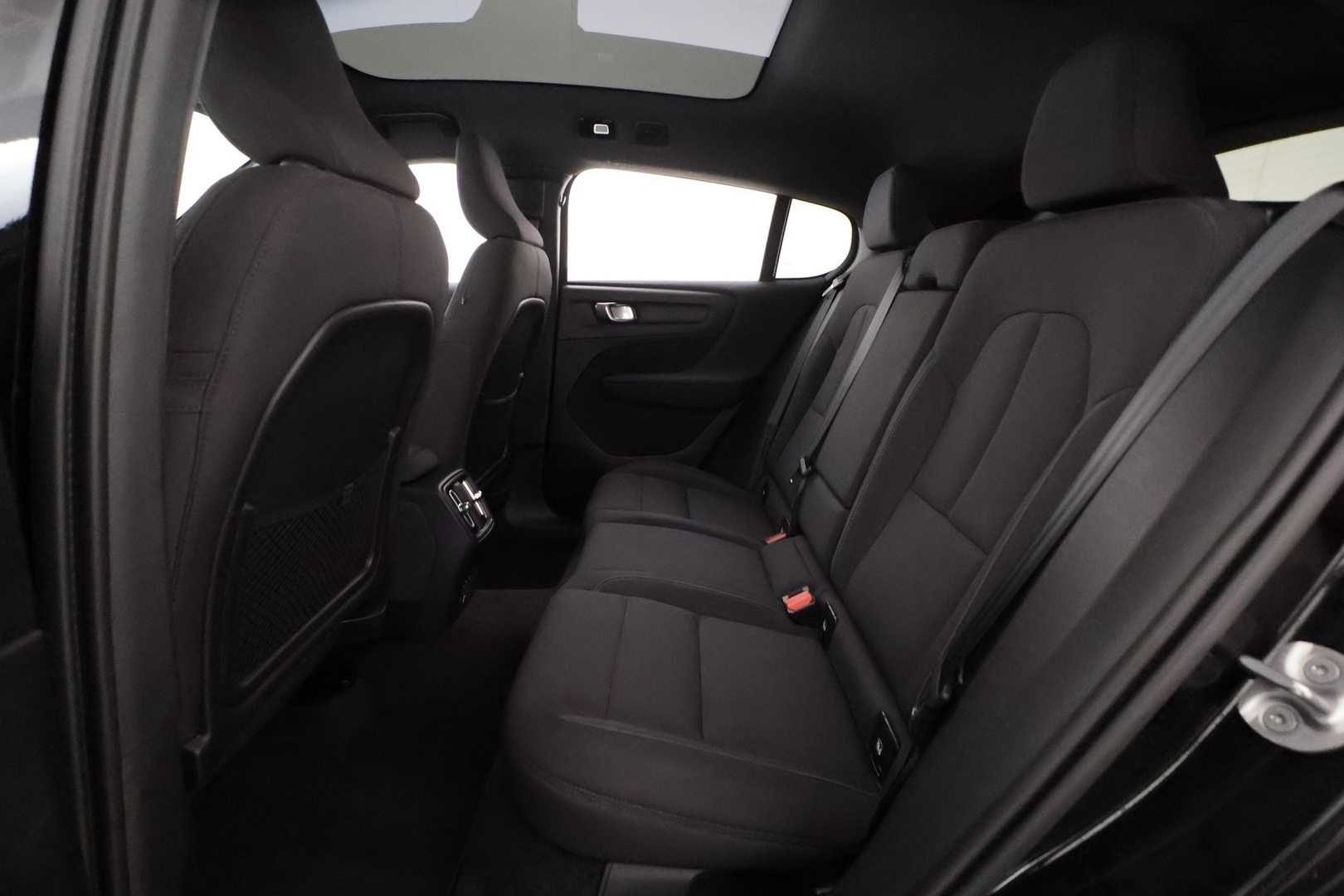 VOLVO C40 2023