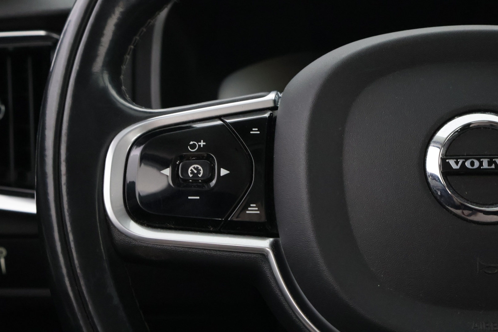 VOLVO V90 2017