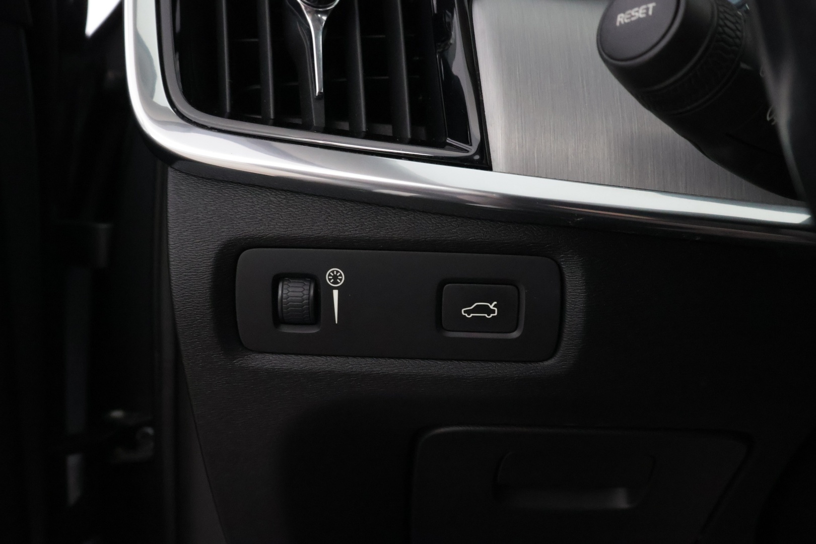 VOLVO V90 2017