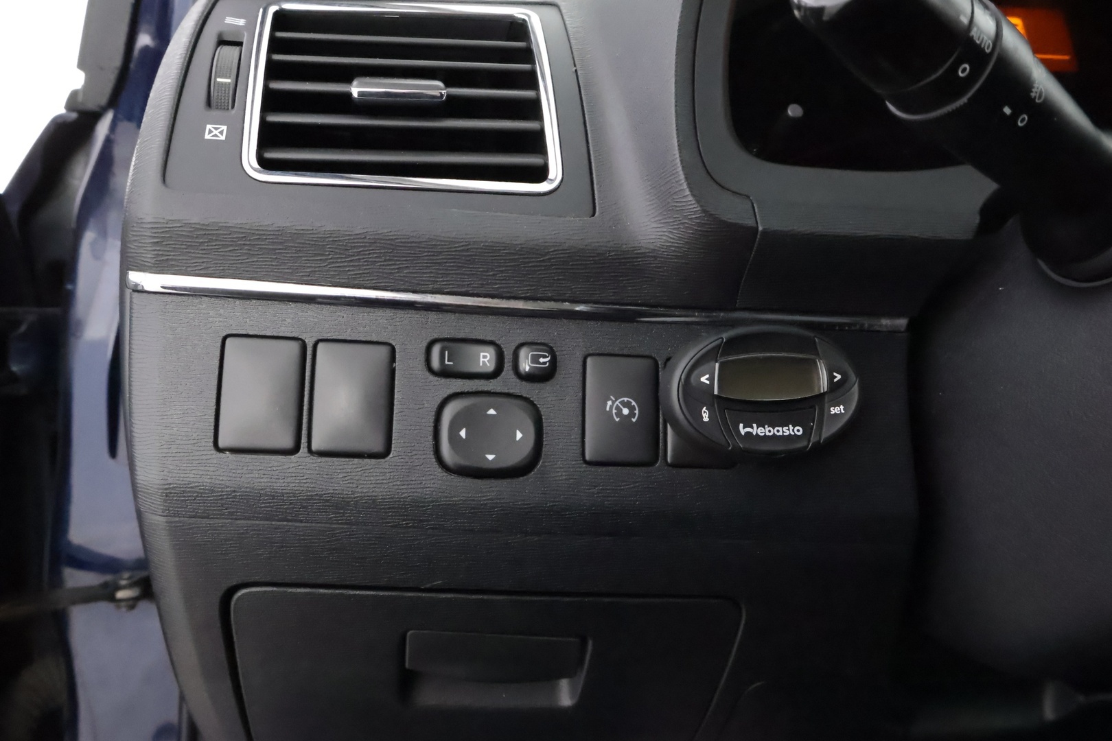 TOYOTA Avensis 2012